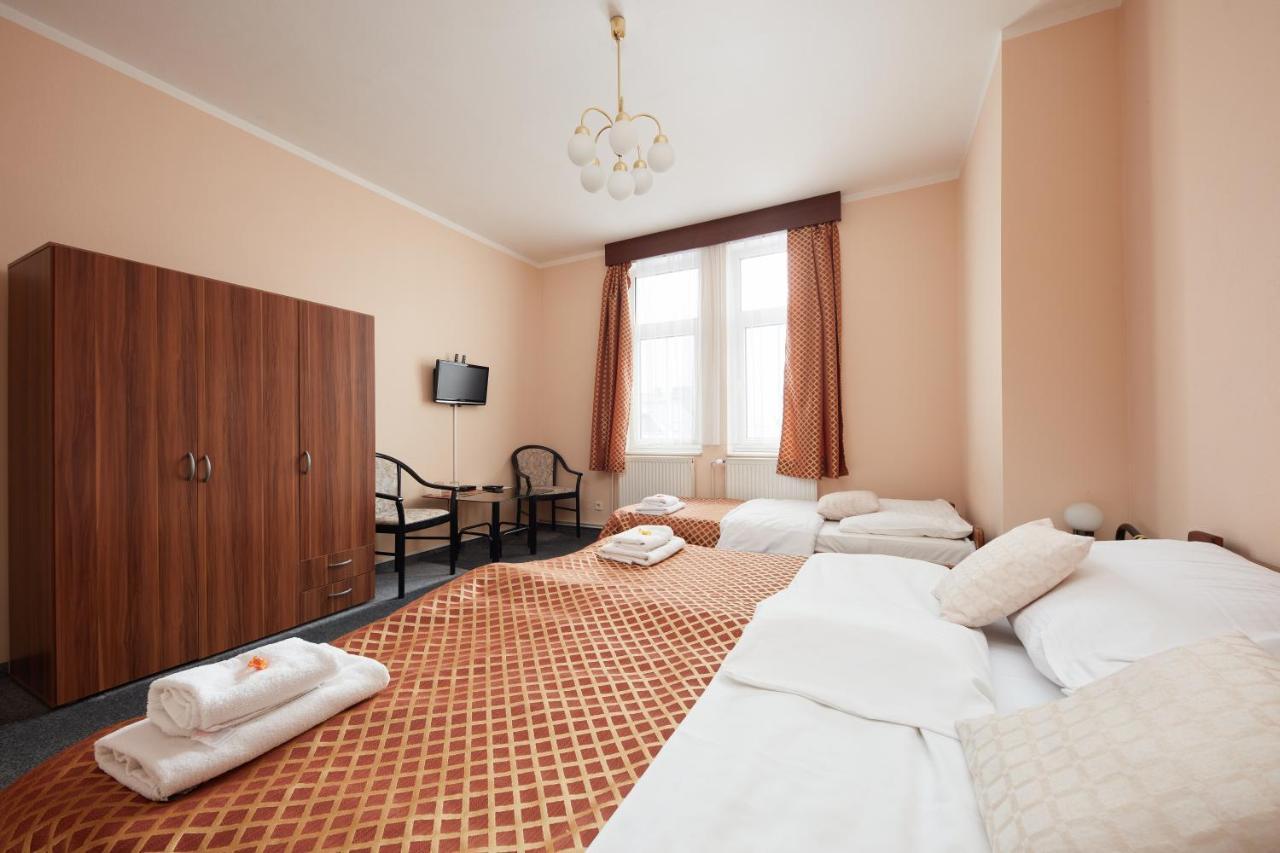 Hotel Roosevelt Litomerice Exterior photo