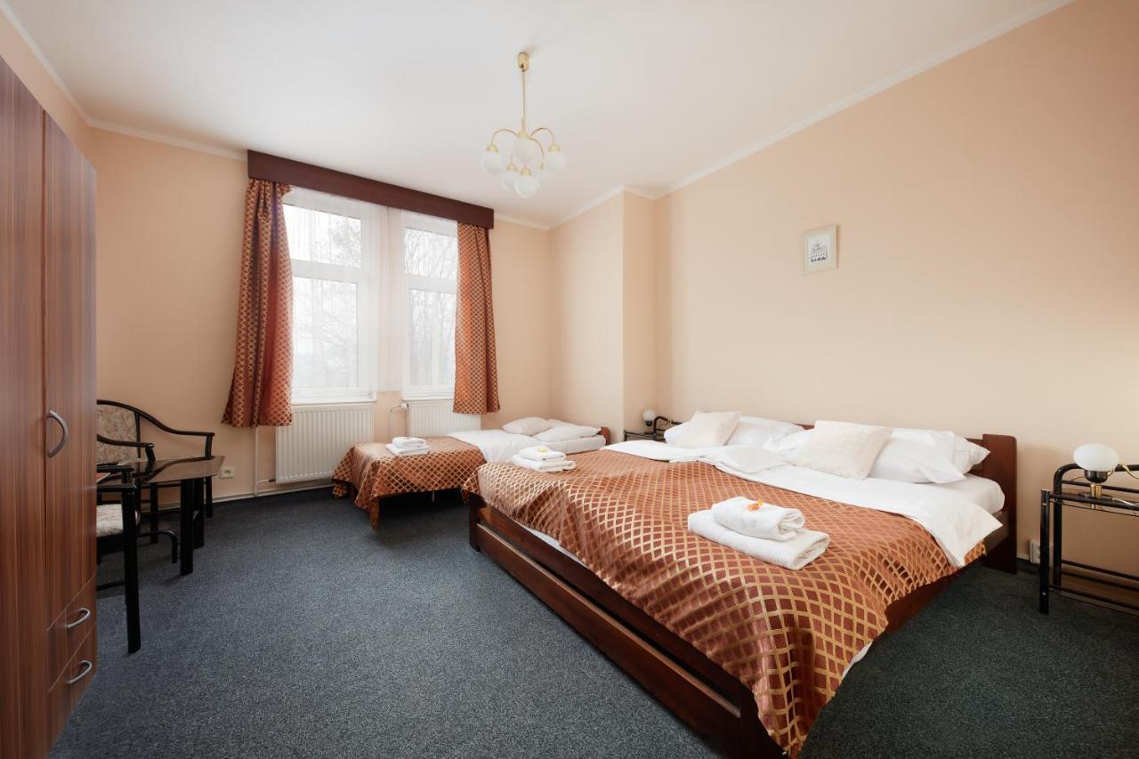 Hotel Roosevelt Litomerice Exterior photo