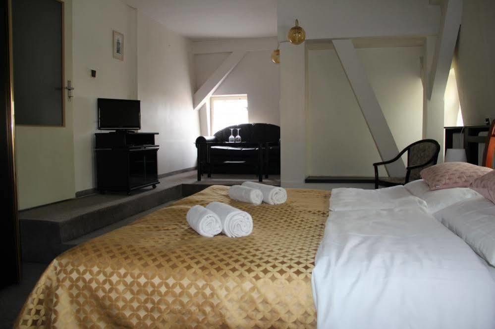Hotel Roosevelt Litomerice Exterior photo