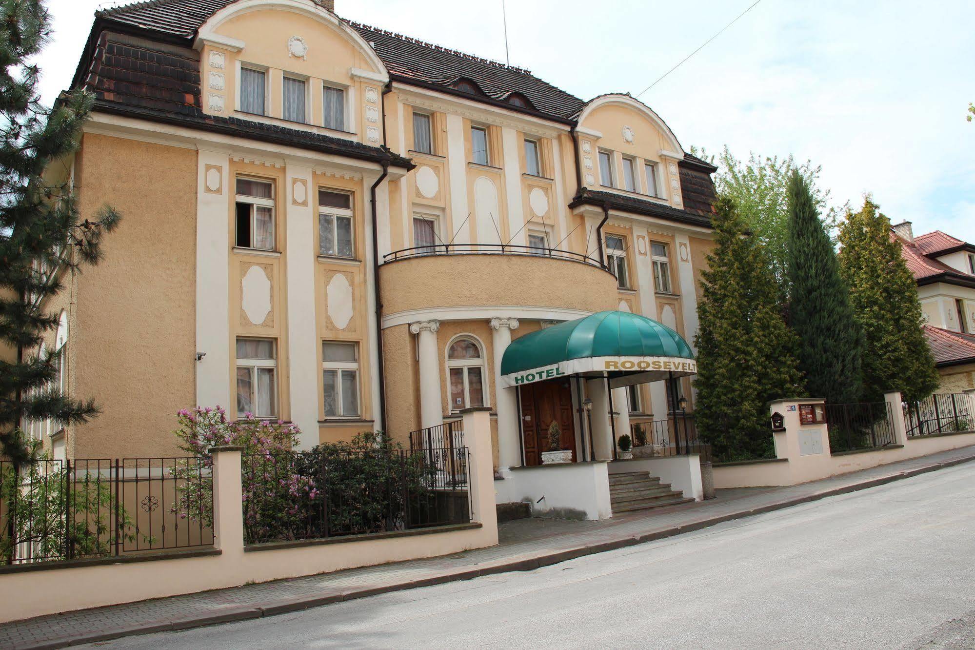 Hotel Roosevelt Litomerice Exterior photo